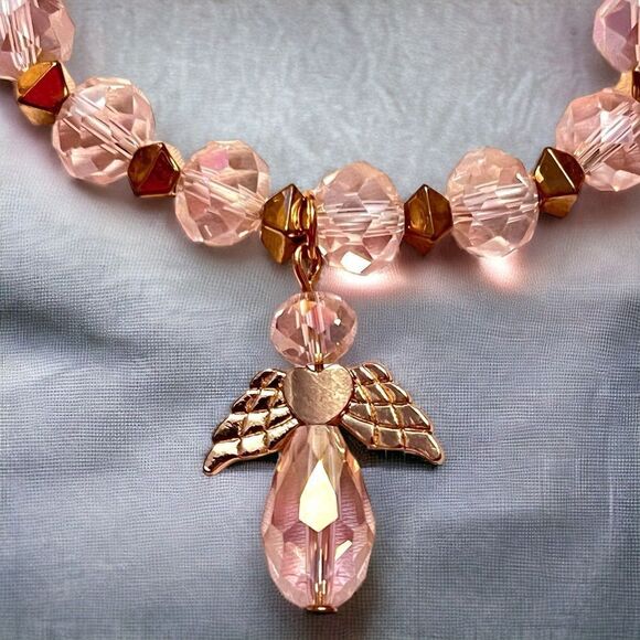 ⭐️3/$25⭐️ Pink Crystal Angel Charm Beaded Stretch Gold Tone Bracelet NWT - Picture 2 of 2